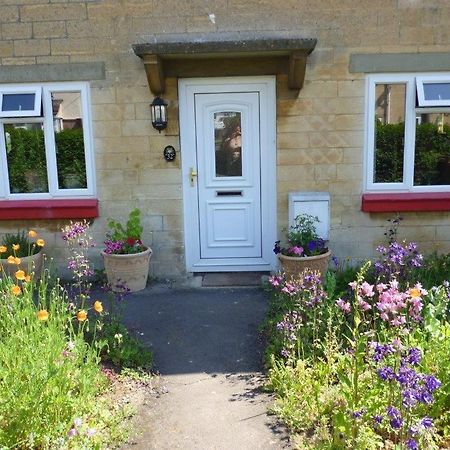 Calne Bed And Breakfast Bagian luar foto